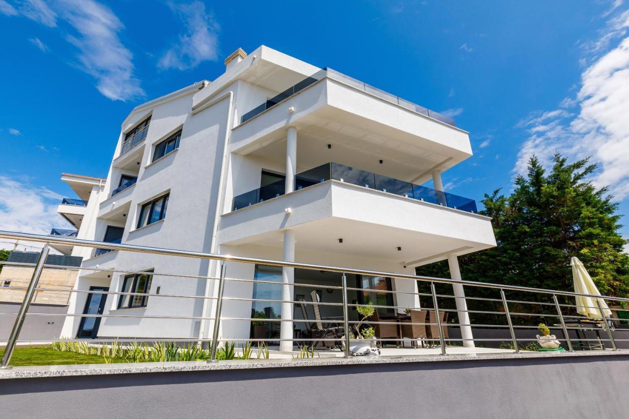 Apartment "Villa M" Kostrena Exterior foto