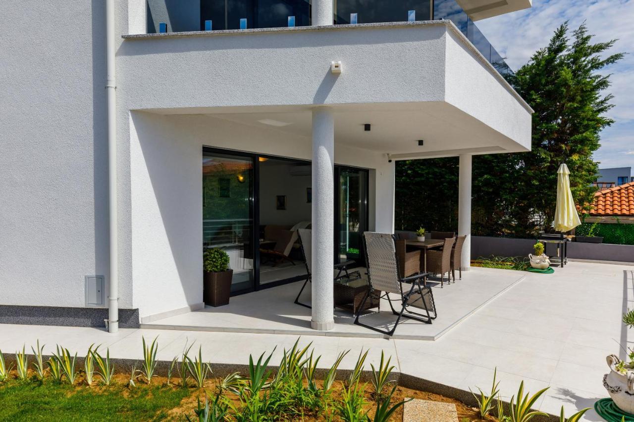 Apartment "Villa M" Kostrena Exterior foto
